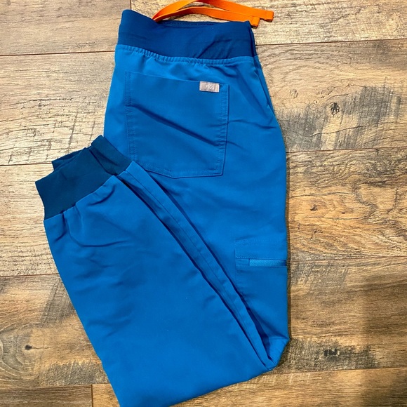 Women’s Figs Scrub Bottoms - Alps Blue - Picture 4 of 5